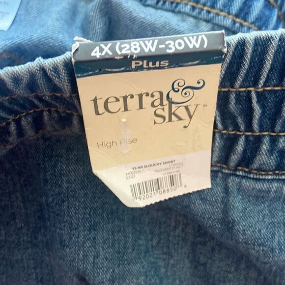 NWT Terra & Sky Plus Size Jean Shorts - Picture 4 of 5